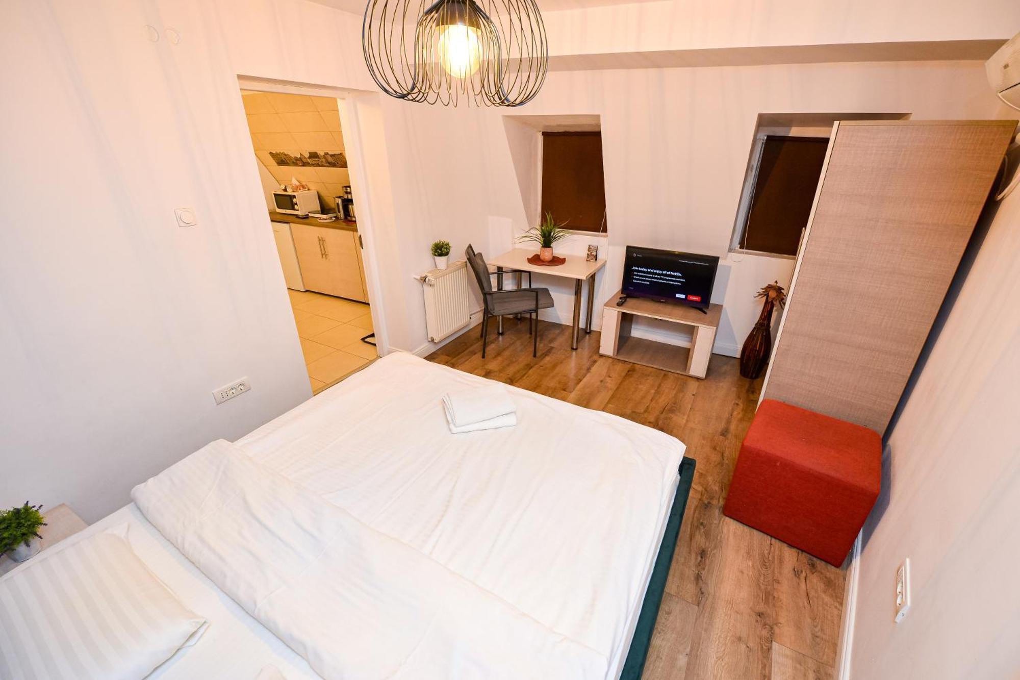 The Lincoln Suites - Central Shabbat Friendly Apartments Bukurešť Exteriér fotografie