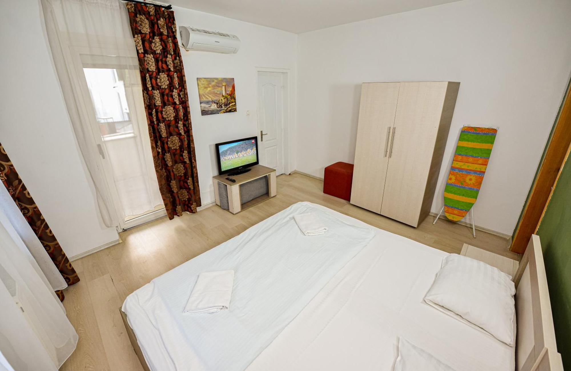 The Lincoln Suites - Central Shabbat Friendly Apartments Bukurešť Exteriér fotografie